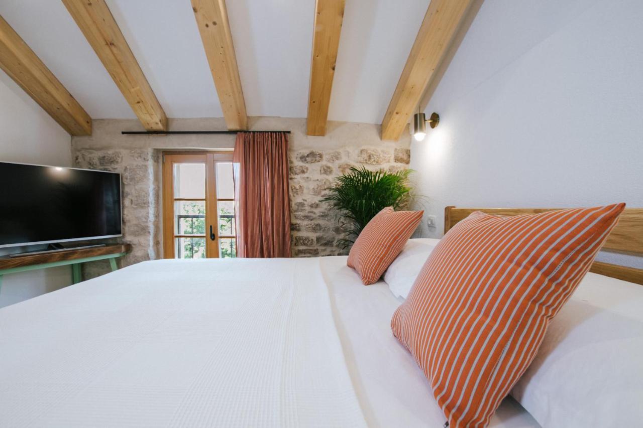 Franka Hotell Trogir Eksteriør bilde