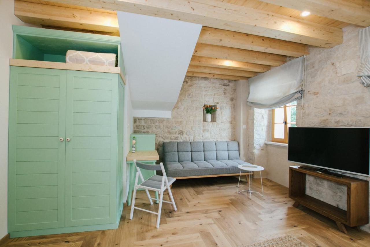 Franka Hotell Trogir Eksteriør bilde